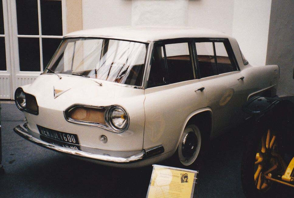 Renault 600 1957 года