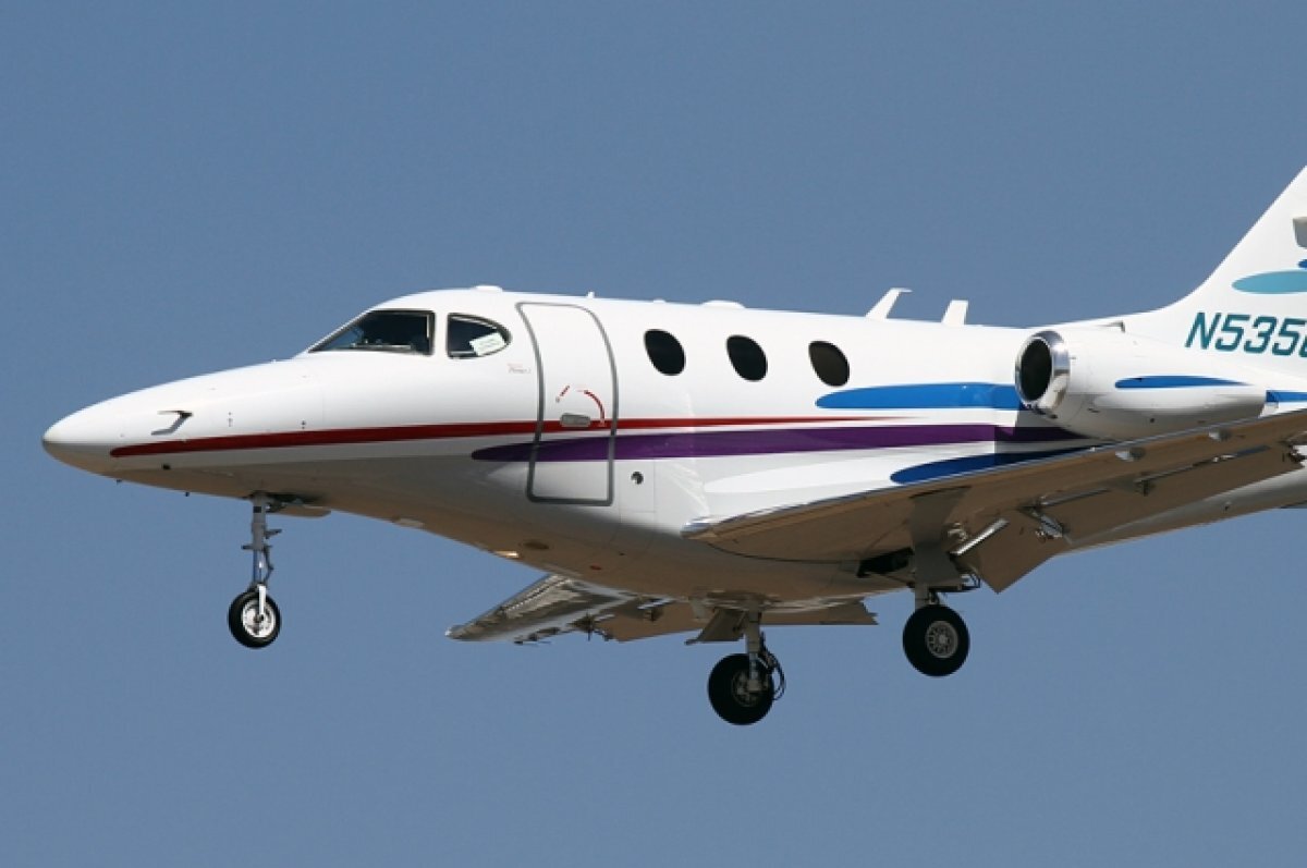    В Малайзии не менее 10 человек погибли при падении самолёта на автотрассу