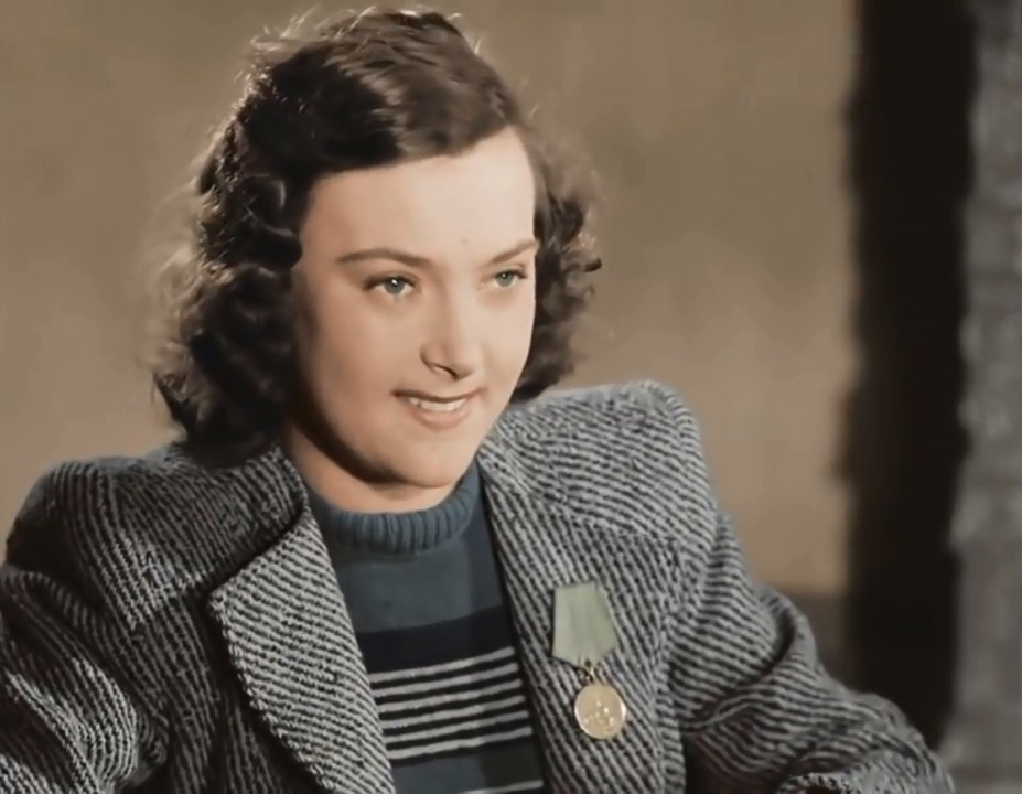 Алла Парфаньяк. "Небесный тихоход" 1946 г.