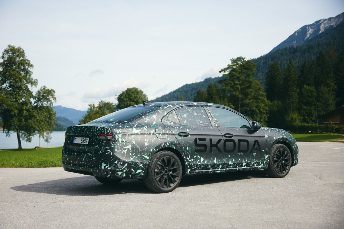 Четвертое поколение Škoda Superb снова будет предлагаться в кузове хэтчбек.  | Stas N (Skoda) | Дзен