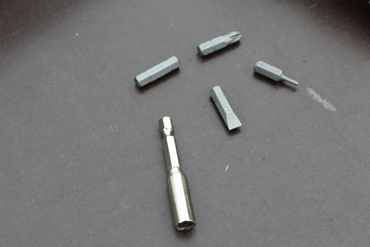 Отвертка – полезный и распространенный бытовой инструментов. С ее помощью можно что угодно разобрать, собрать или починить.-11-2