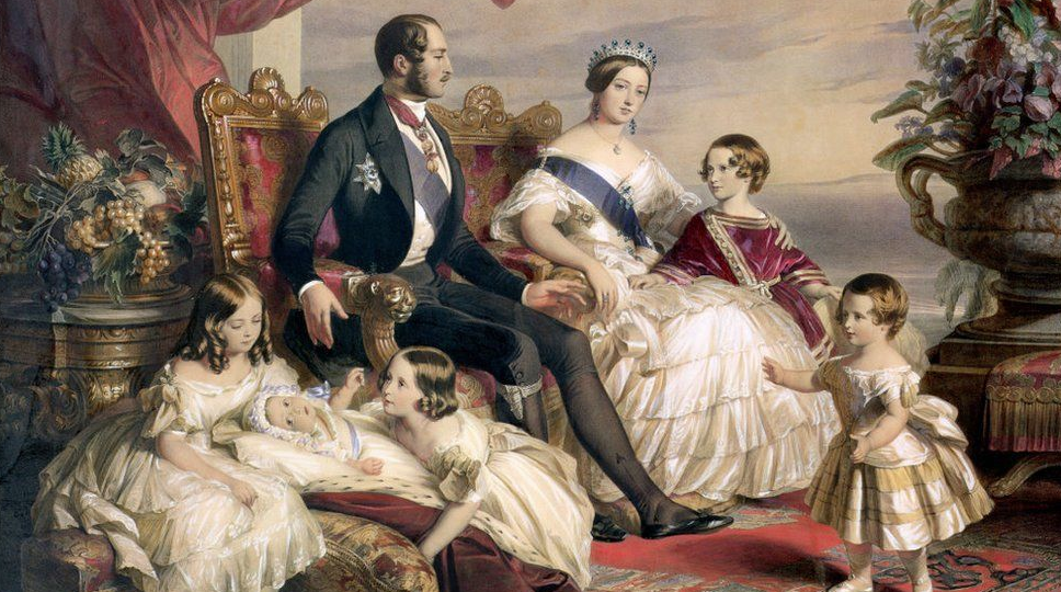 Королева Виктория, принц Альберт и пятеро детей. Всего у королевской четы родилось и выросло 9 детей. Фото из открытых источников