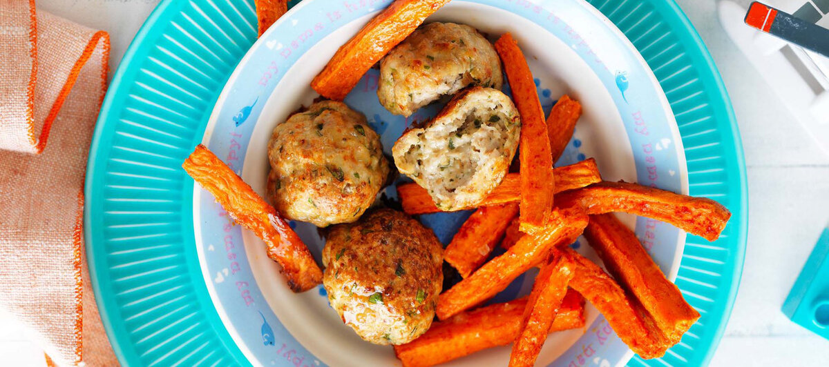 Батат по-австралийски: куриные котлеты с бататом фри.