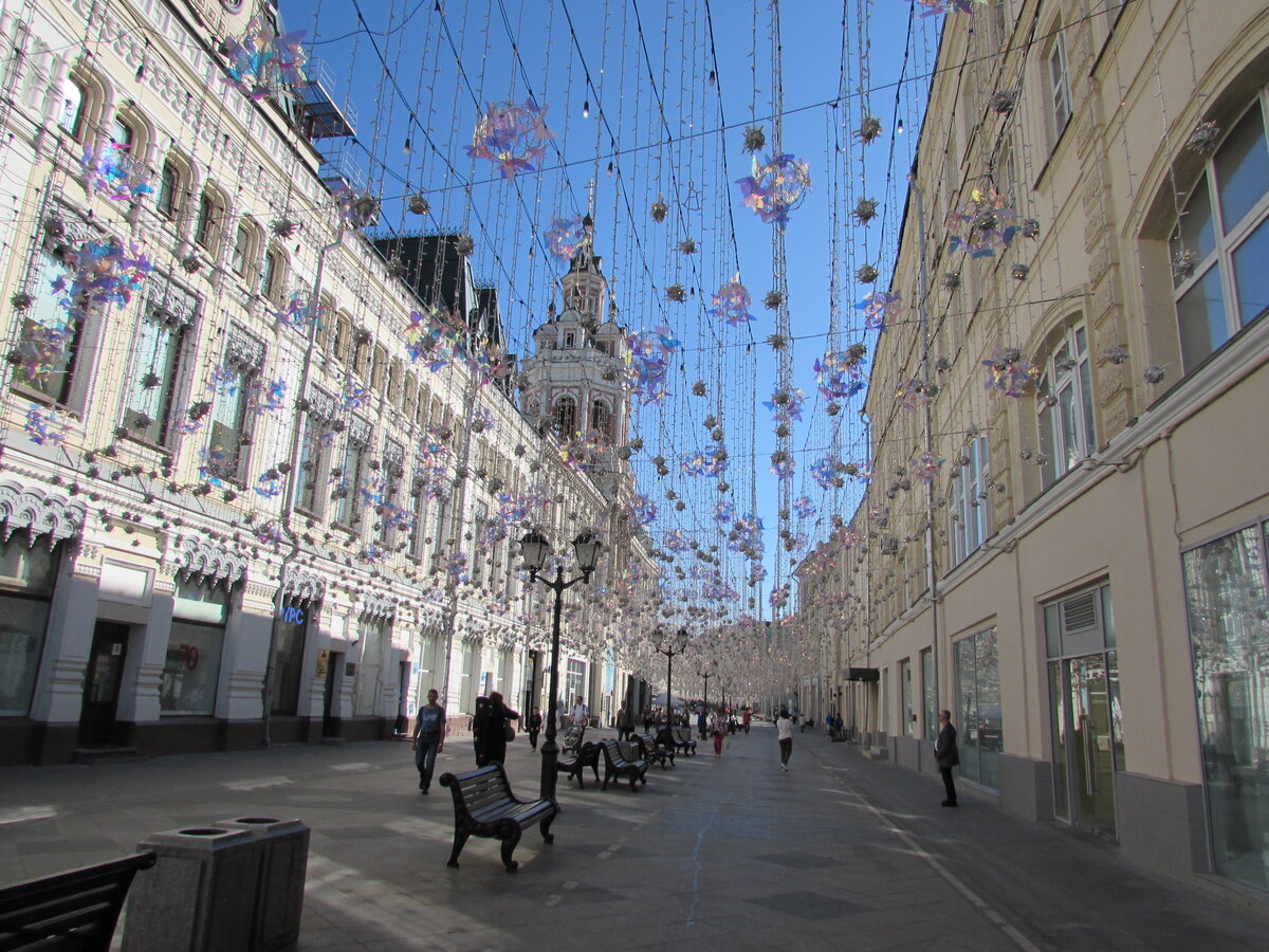 ул никольская в москве