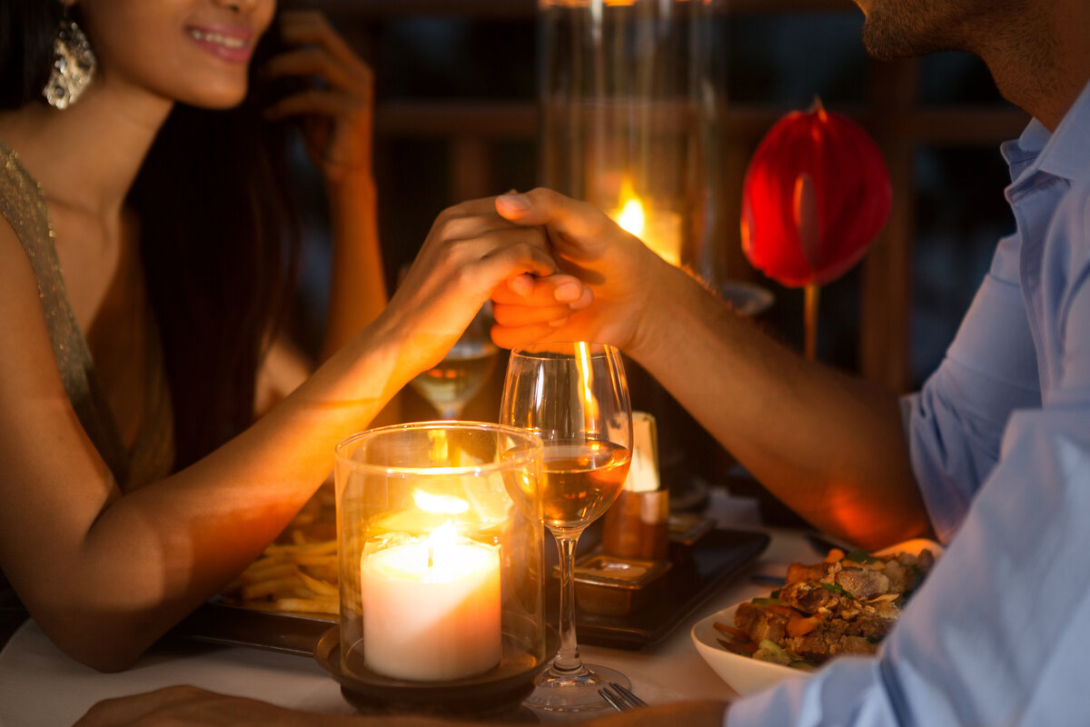 Как устроить любимому незабываемый романтический вечер: лучшие идеи