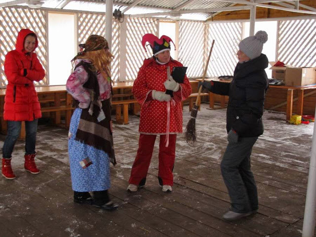  Для того, чтобы получить новогодние подарки надо было пройти несколько испытаний