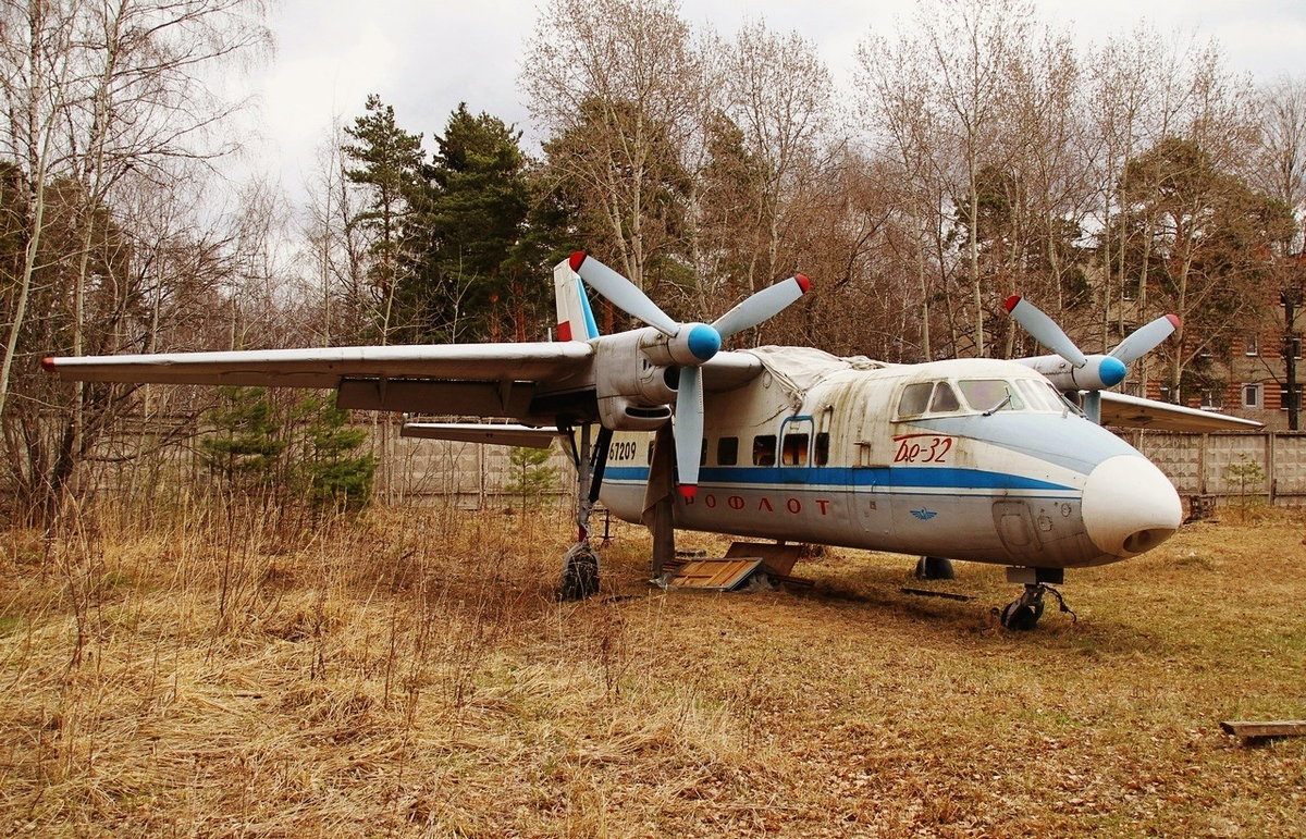 Бе 30. Бериев бе-32. Музей ВВС Монино самолёт бе-32. АН 2 В Монино. Самолет АН-2 Монино.