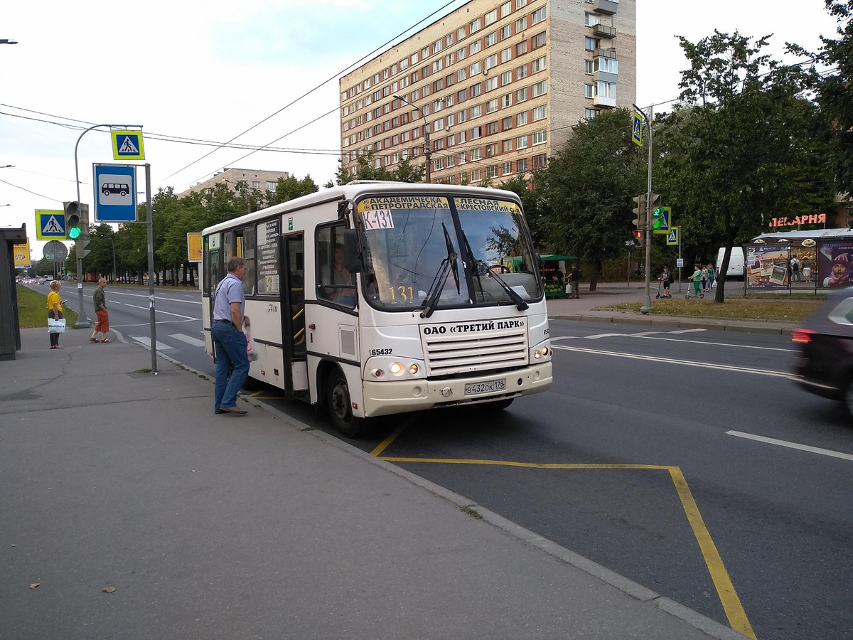 Где 131 автобус. 275 Автобус маршрут СПБ. 131 Маршрут. 131 Автобус. 131 Маршрутка СПБ.