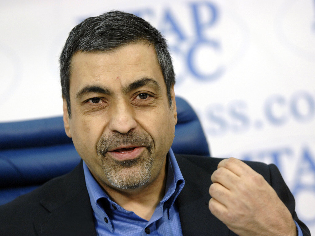 На фото астролог Павел Глоба, фото яндекс картинки