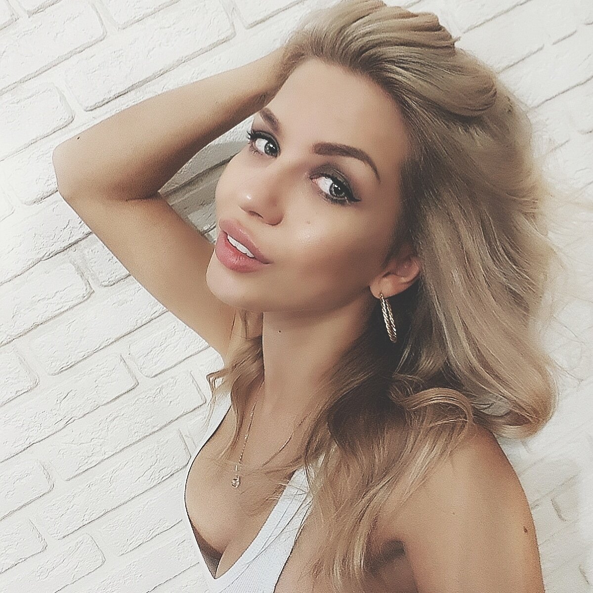 меня зовут Алена и это я 