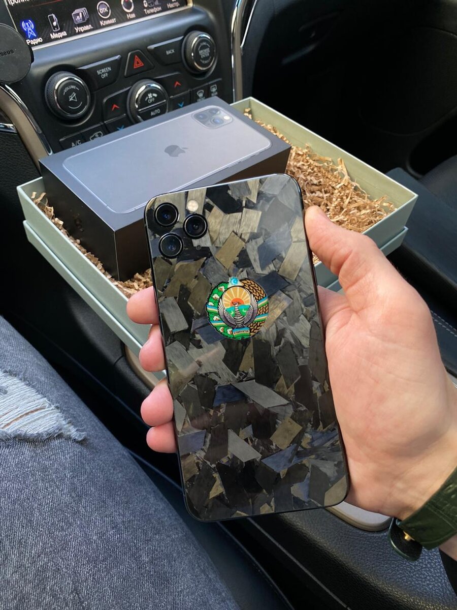 iPhone 11 Pro Carbon
