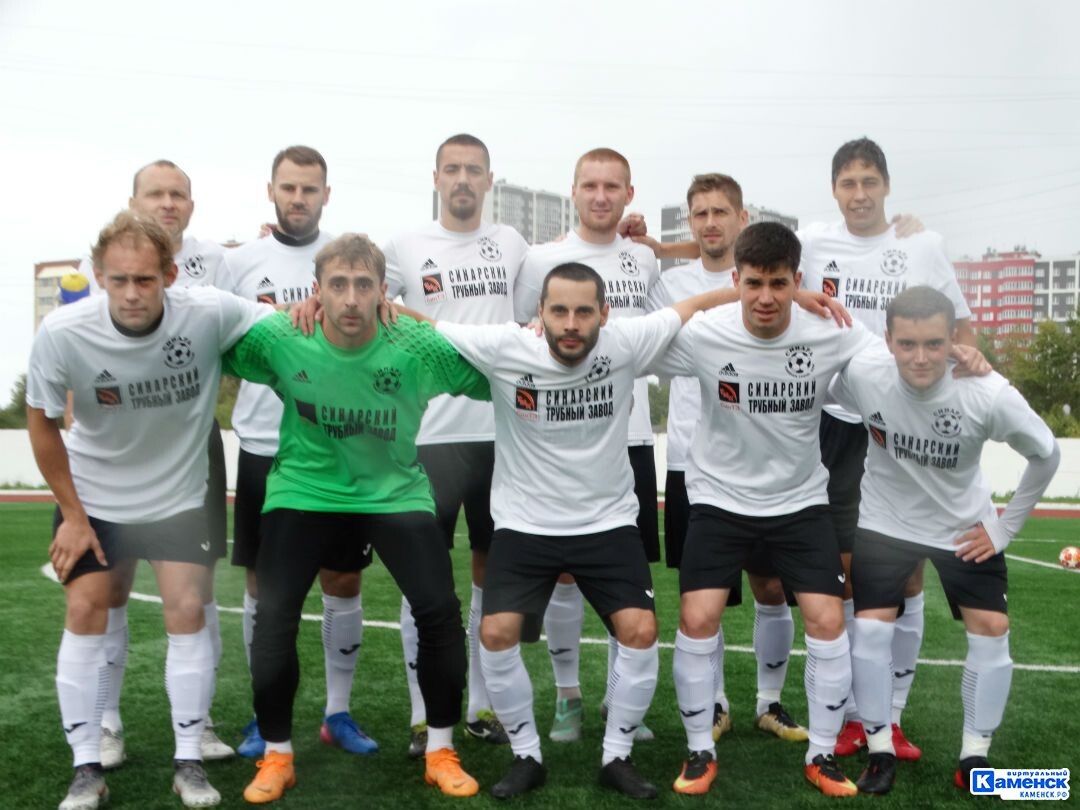 ФК СИНАРА(КАМЕНСК-УРАЛЬСКИЙ)