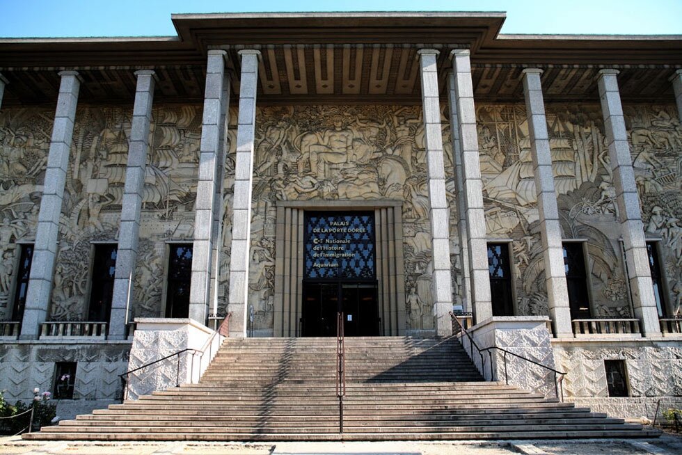 Фасад дворца Порт-Доре 