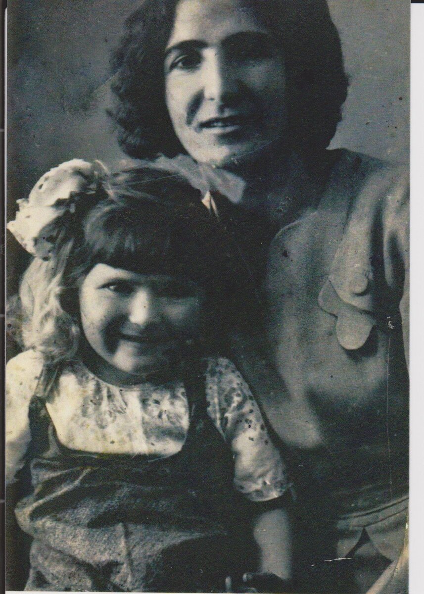 Ремзие Усманова и Альяна Нурлаева