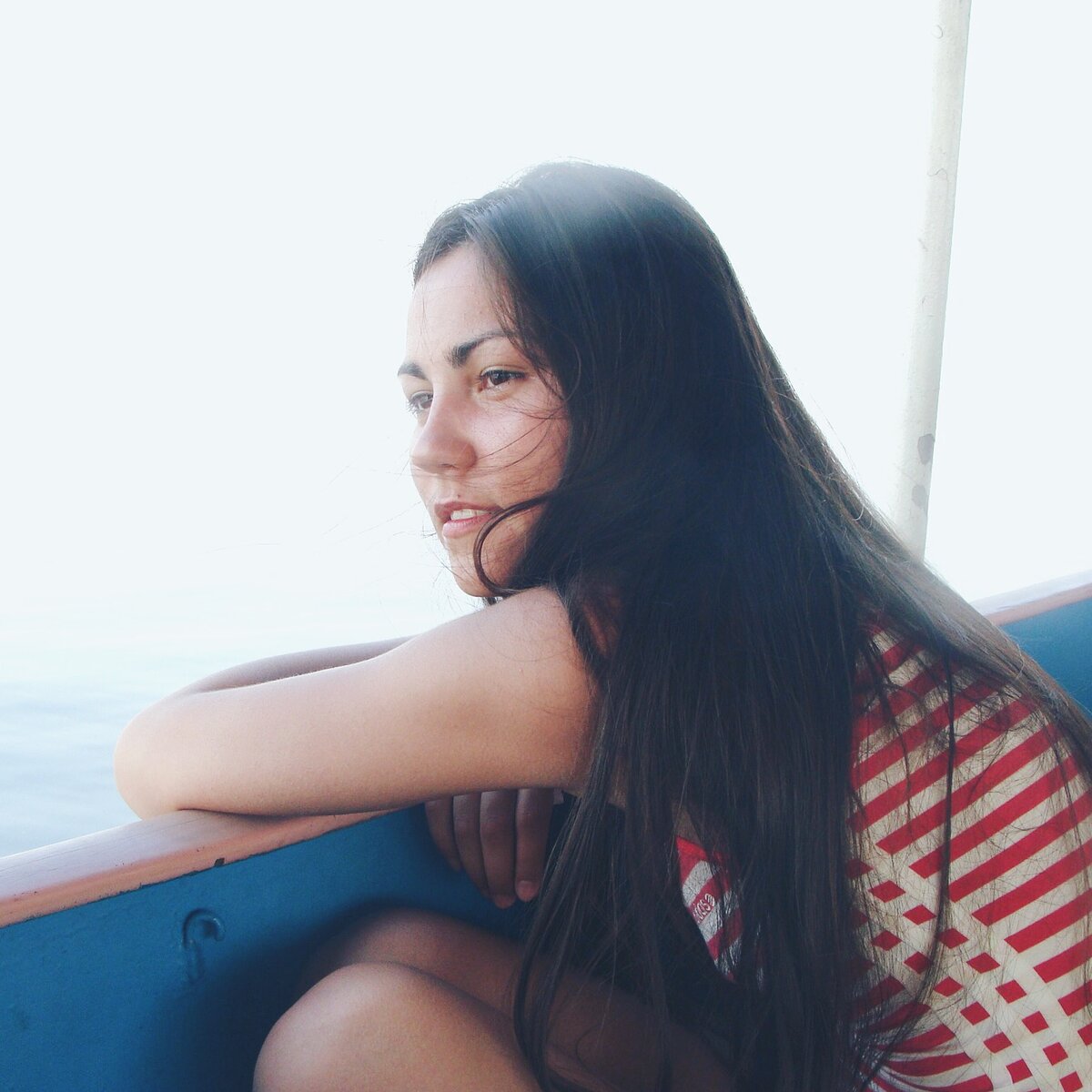 плыву) дочь моряка же:)