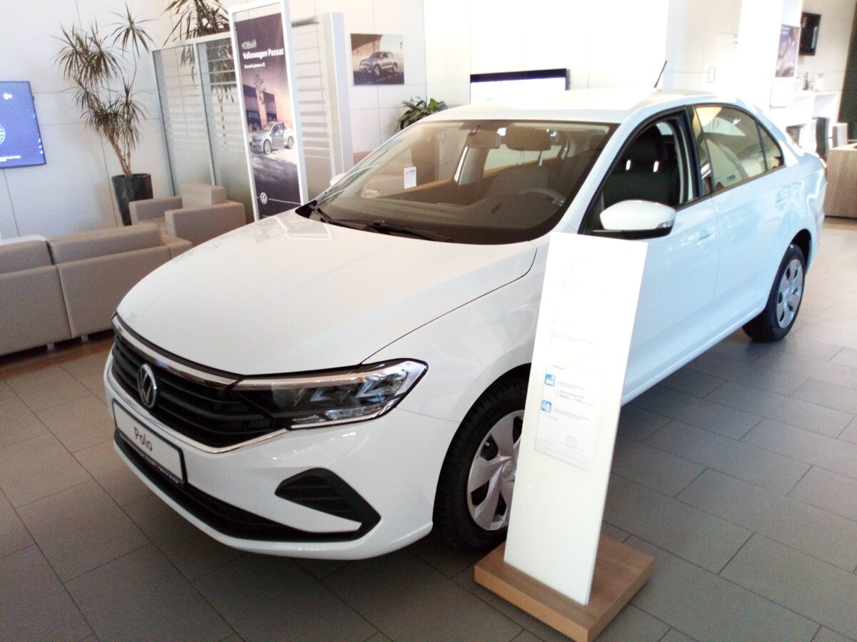 VW Polo 2020: белый цвет ему к лицу