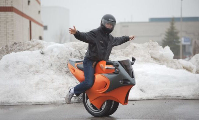 Мотоцикл моно-колесо