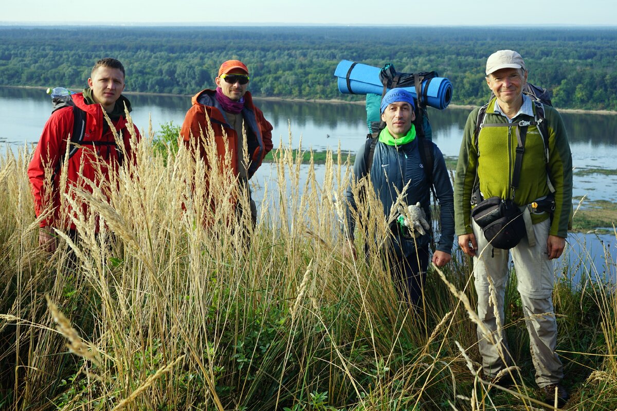 Олег Шестаков, Сергей Карташов, Павел Гамольский и Валерий Шанин на Окской тропе. Фото из личного архива Валерия Шанина