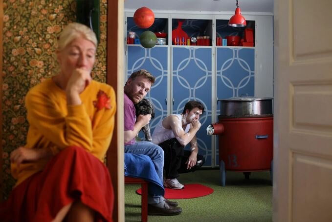 Кадр из фильма "В космосе чувств не бывает".