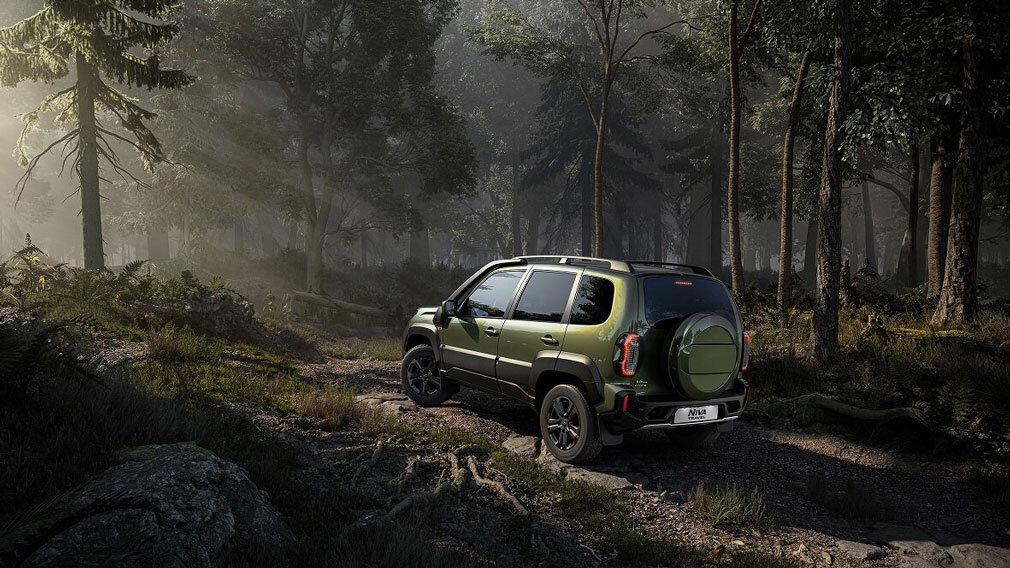 Lada Niva Travel