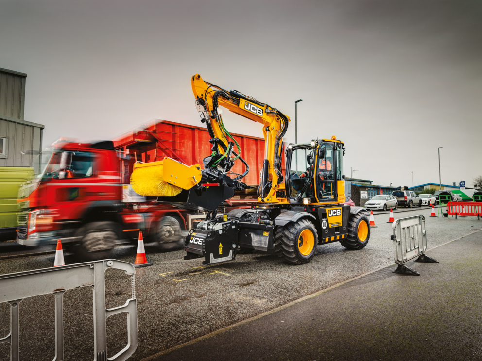 Источник: www.jcb.com