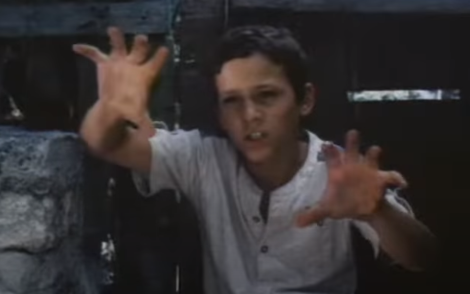 Саша Данилов (Андрей Некрасов), кадр из фильма "До первой крови" (1989)