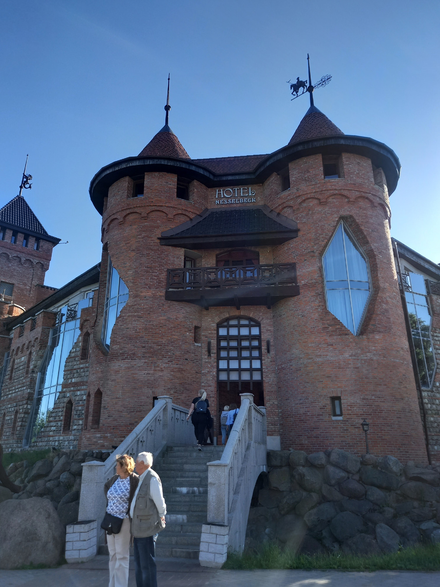 Замок Нессельбек