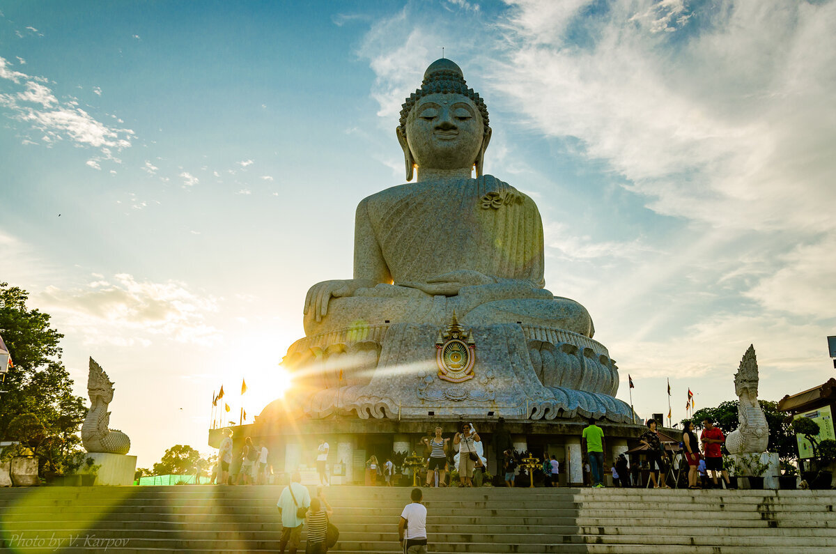 Большой Будда - третья по величине статуя Будды в Таиланде