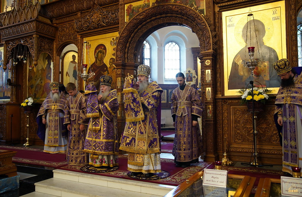 Медовый Спас в Святогорской Лавре 

