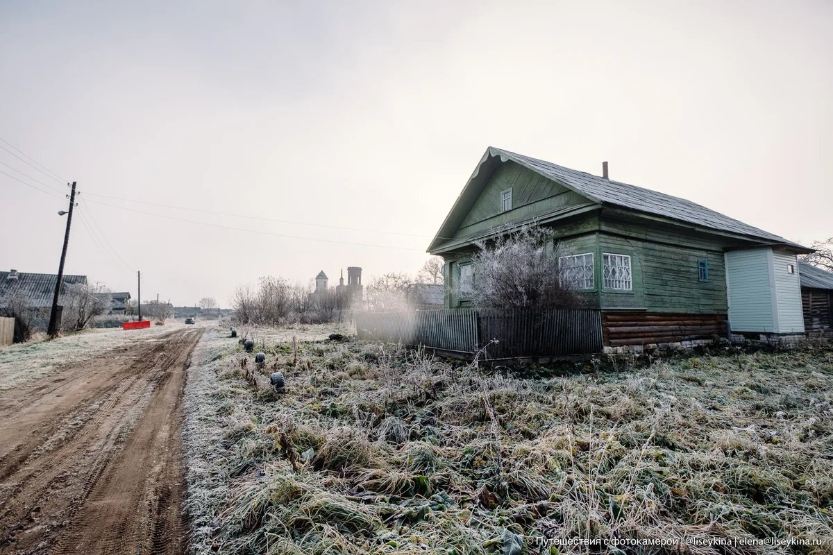 Глухая деревня. Деревни России. Глухой поселок. Деревня село. Деревня красное.