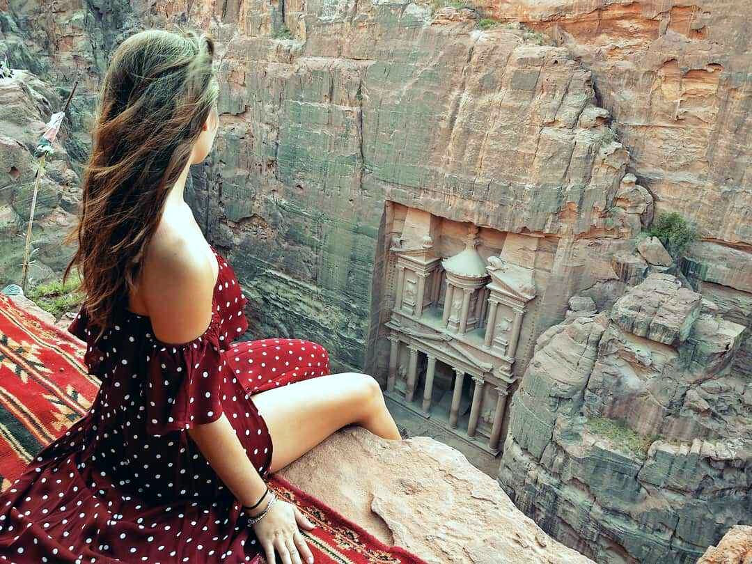 Типичное фото из Петры // www.instagram.com/Lucieur