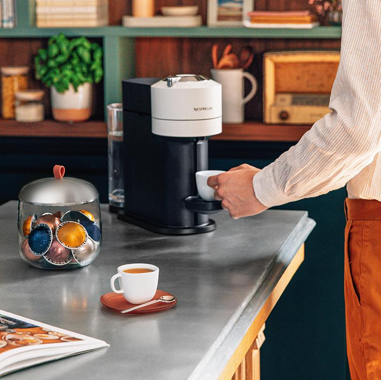 Компактные, стильные и простые в управлении кофемашины Nespresso Vertuo