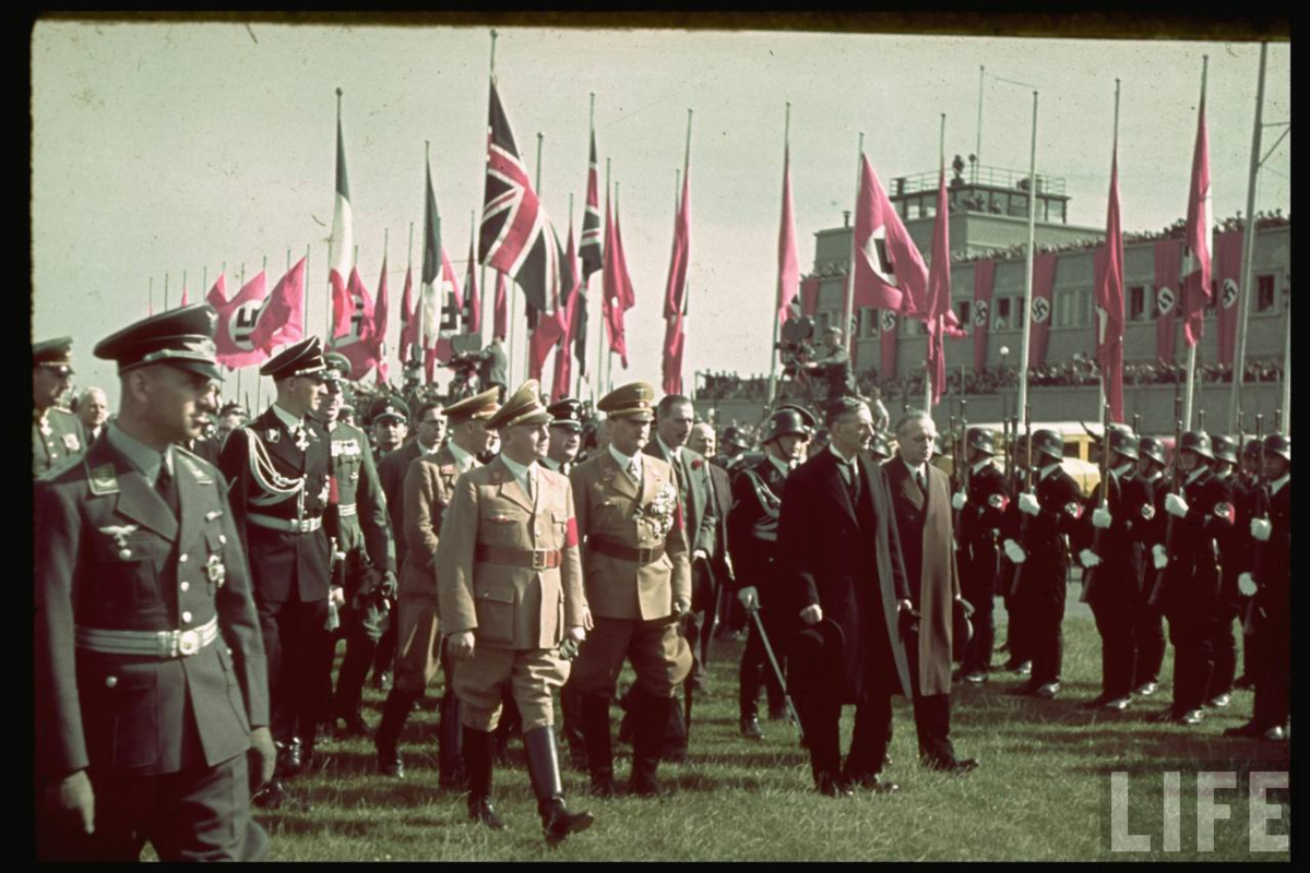 Совместный польско-германский парад 1938. Парад армий Германии и Польши в Чехословакии 1938. Польская и Германская армии в Чехословакии 1938. Совместный парад вермахта и Польши в 1938.
