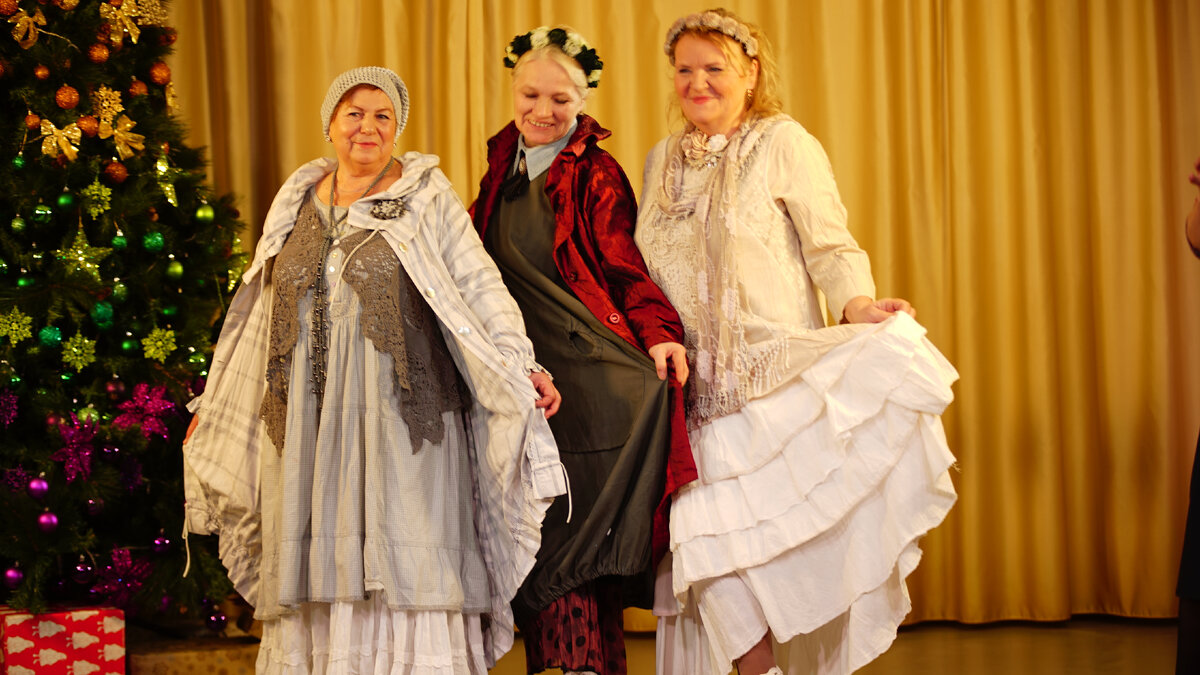 В этом году мне  каждый месяц приходилось выходить на сцену