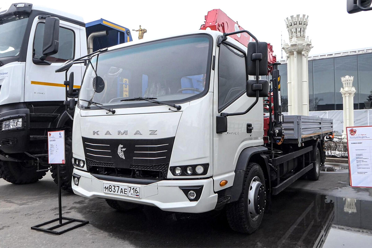 Автомобили компас камаз. КАМАЗ компас. КАМАЗ компас двигатель. КАМАЗ компас 12. КАМАЗ компас рендер
