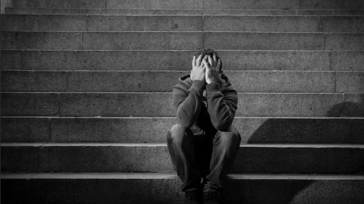 Порой очень тяжело начать жизнь сначала. Фото: pxhere.com