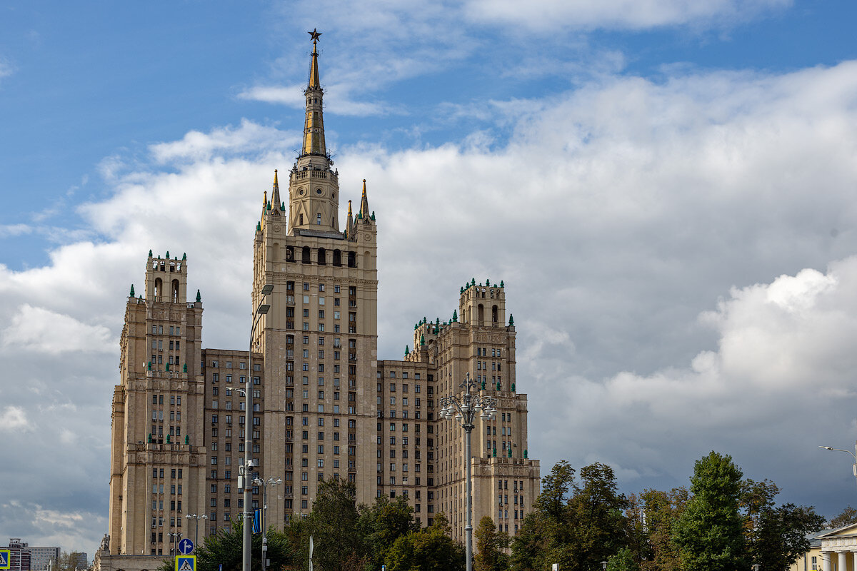 Жилой дом на Кудринской площади.