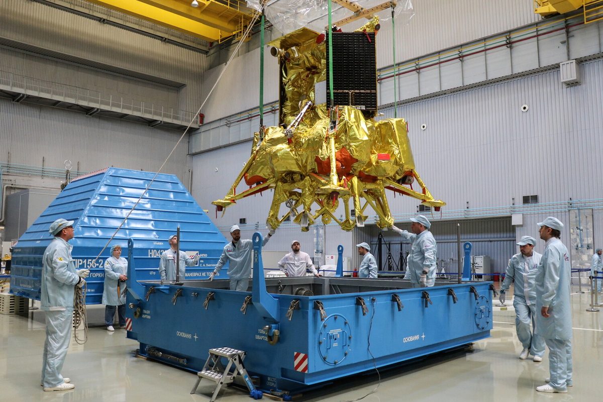 Доставка автоматической станции «Луна-25» научно-производственного объединения имени С.А. Лавочкина на космодром Восточный, 2023 год / Фото: Пресс-служба Роскосмоса/РКК «Энергия»/РИА Новости