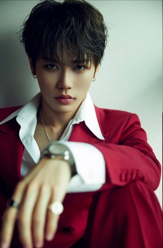 Wathering waves персонажи. Линь янь цзюнь. Цзиянь wuthering waves. Линь янь wuthering waves. Линь янь wuthering waves.