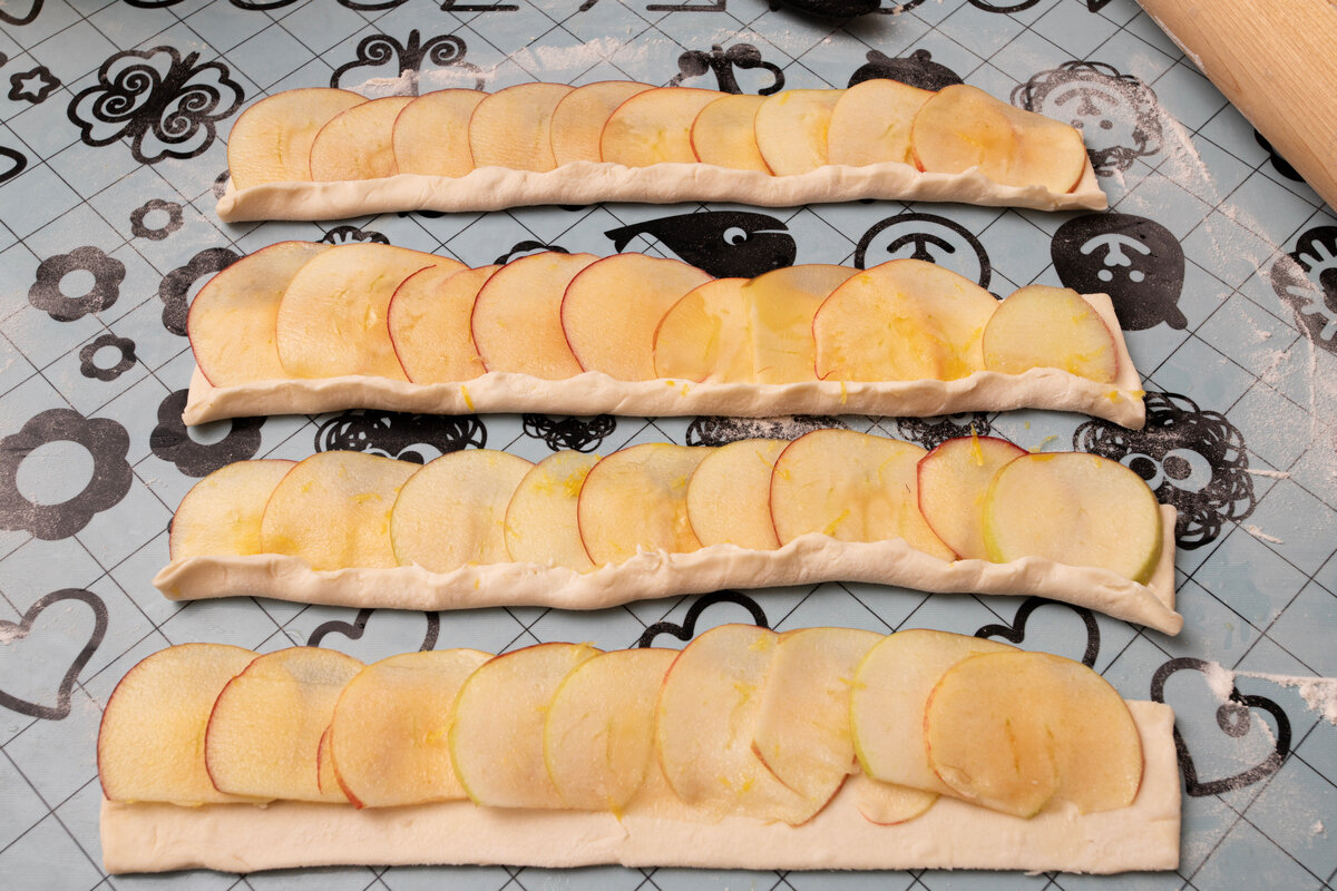Розочки из бисквитного теста - пошаговый рецепт с фото на азинский.рф