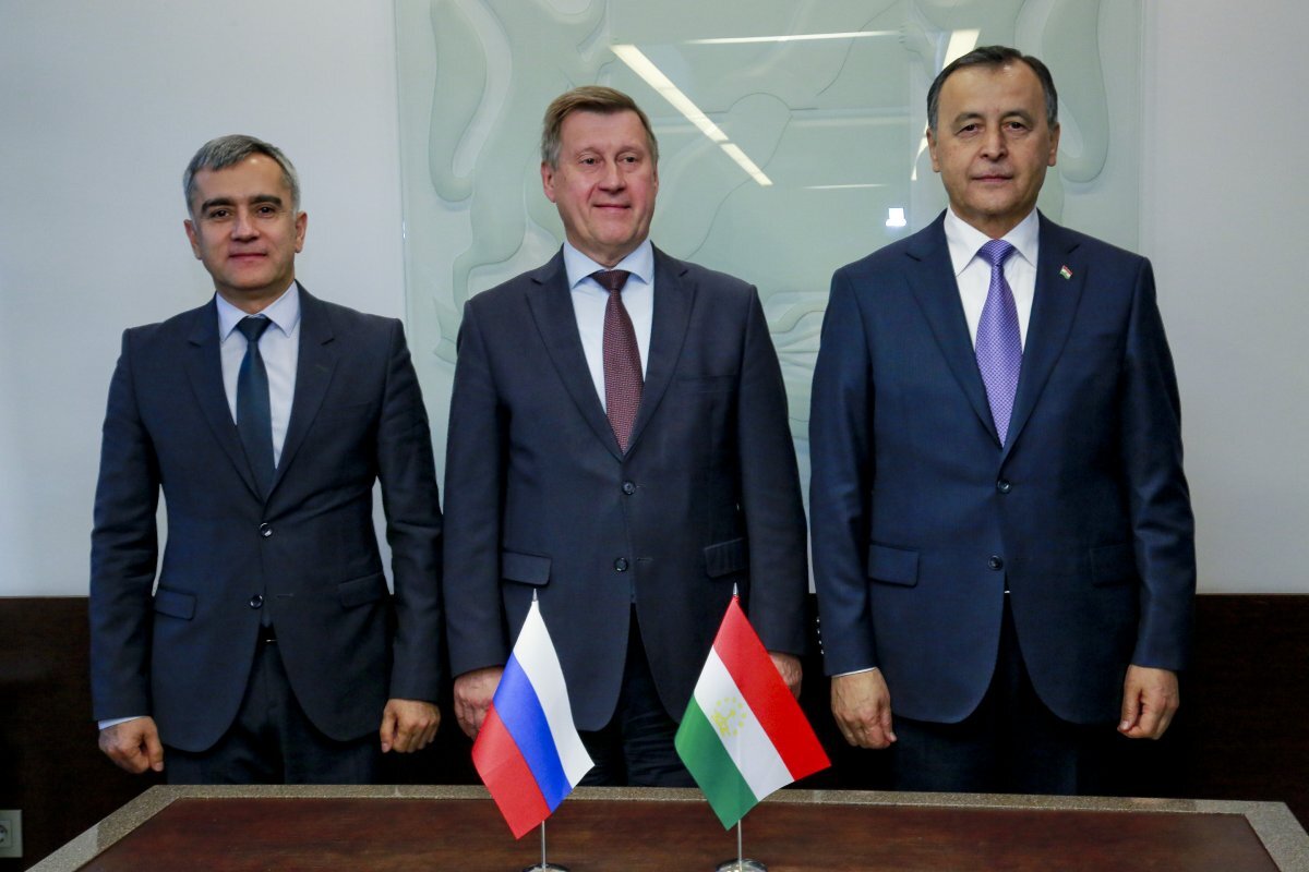 детективы 5канал 2020. таджики в новосибирске. генеральный консул таджикистана в новосибирске. таджик вк. таджики в новосибирске.