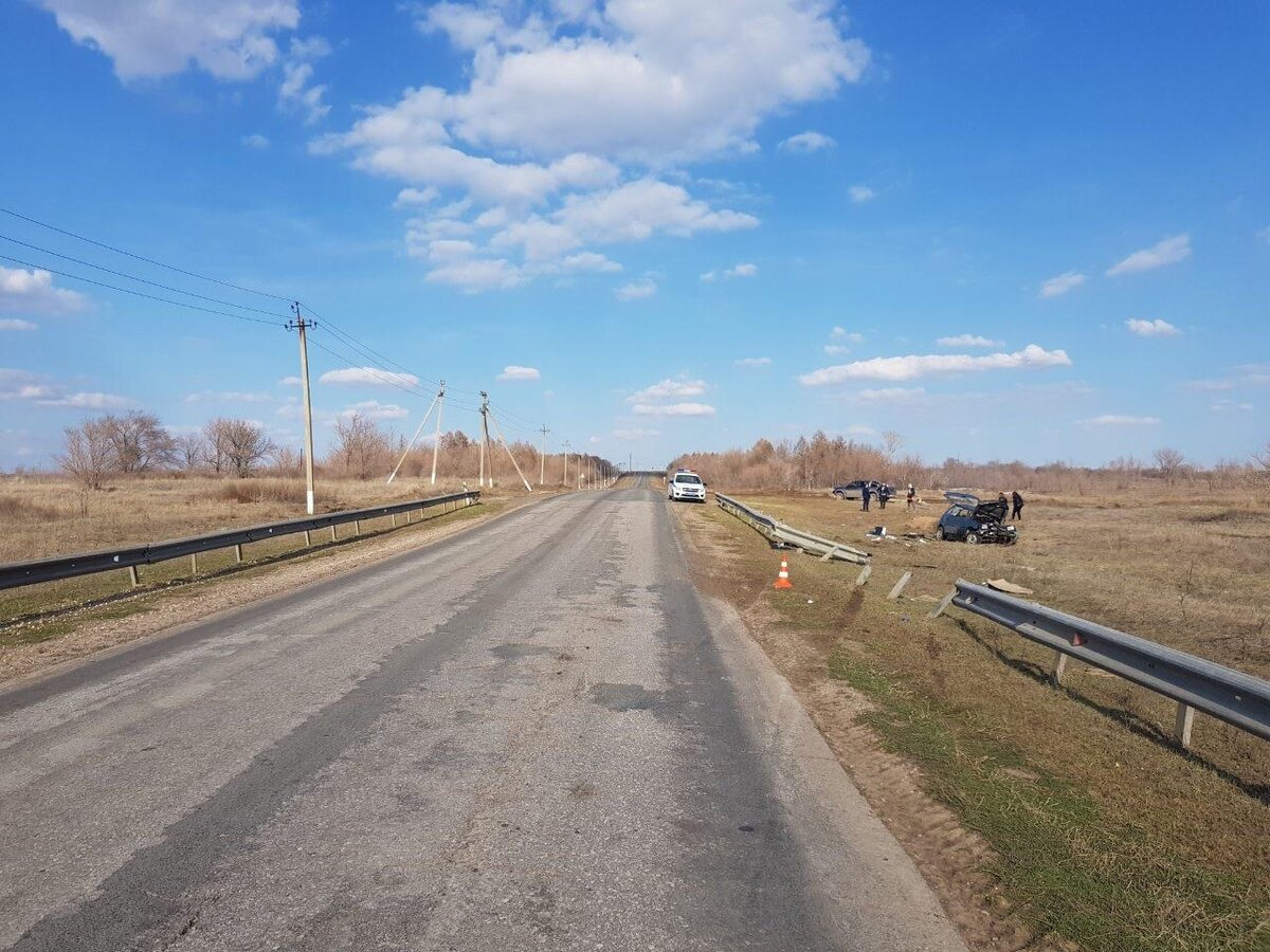 Александровка кинель черкасский самарской. Богатое (Самарская область). Дорога Кинель богатое. Нефтегорск Самарская область. Авария Нефтегорск Самарская область.