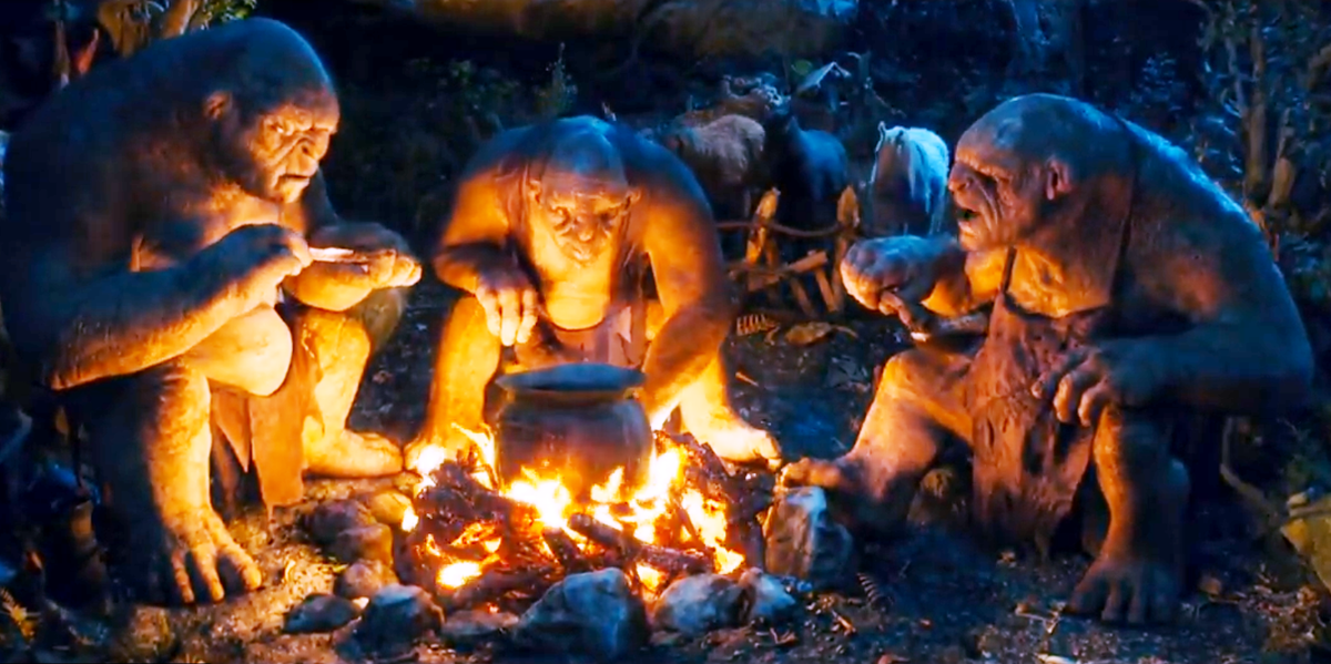 Лагерь троллей. Кадр из фильма "Хоббит: Нежданное путешествие".