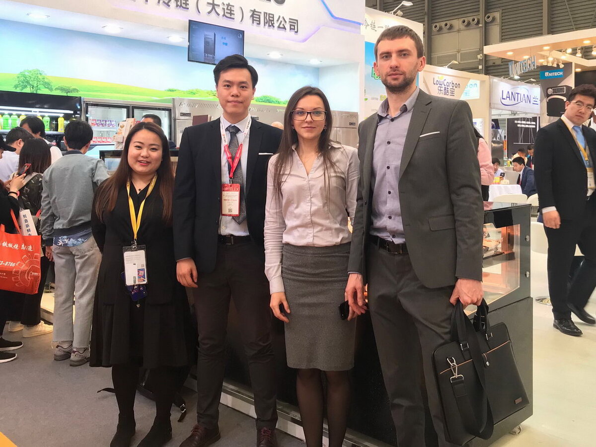 "Радея за то, чтобы Предприниматели больше экспортировали, мы решили подробно объяснять как выходить в Китай с продукцией питания." Доказательством служит Наш опыт экспорта, в сети Китая JD, YHD, TMALL, SFBEST, и некоторые др. сети.