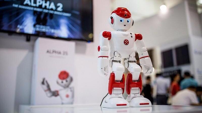 Alpha store two robot