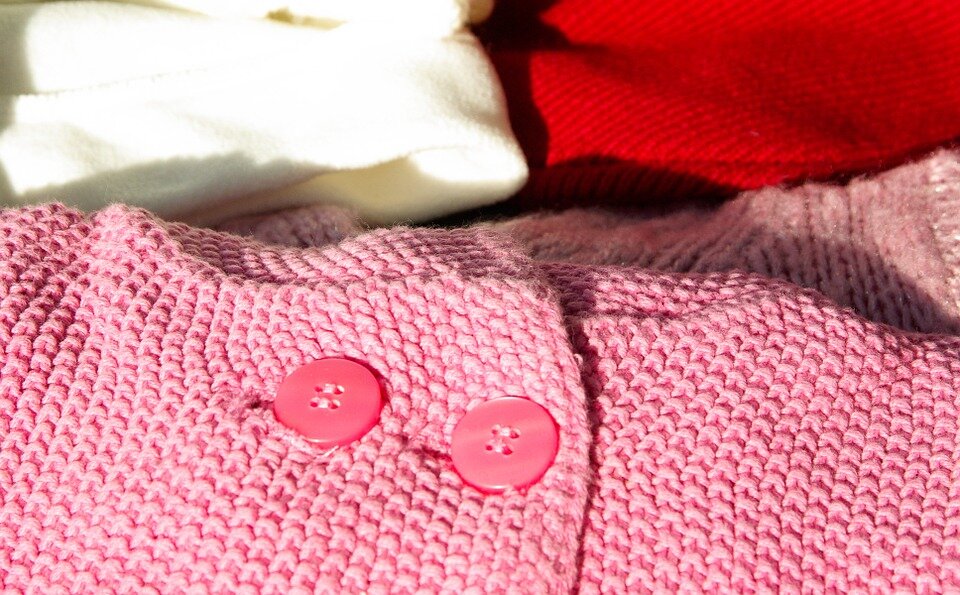 Вопрос ценообразования для меня был очень важным. Думаю, что и для большинства мастеров, которые хоть на миг подумали о продажах хенд мейд. Согласитесь, что хочется продать изделие, чтобы было не дёшево и одновременно цена бы устраивала покупателя.