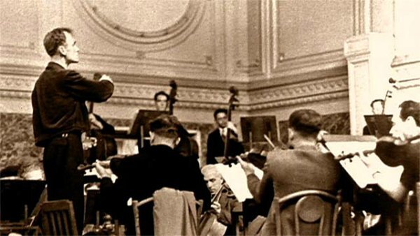 Святослав Рихтер за дирижерским пультом