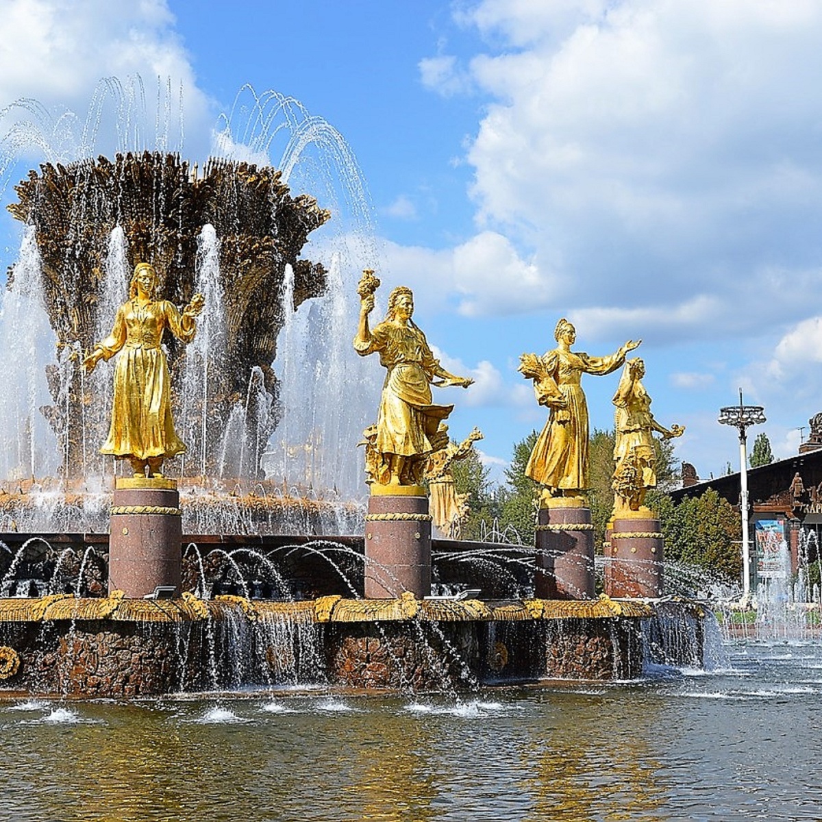 Фонтан "Дружба народов"