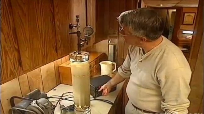 Стэнли Аллен Мейер (24 августа 1940 — 21 марта 1998)