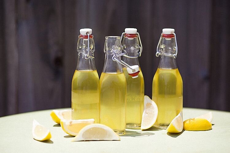 Домашний Лимончелло (Limoncello) по двум лучшим рецептам